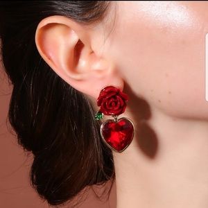 NWOT RED ROSE HEART DROP EARRINGS